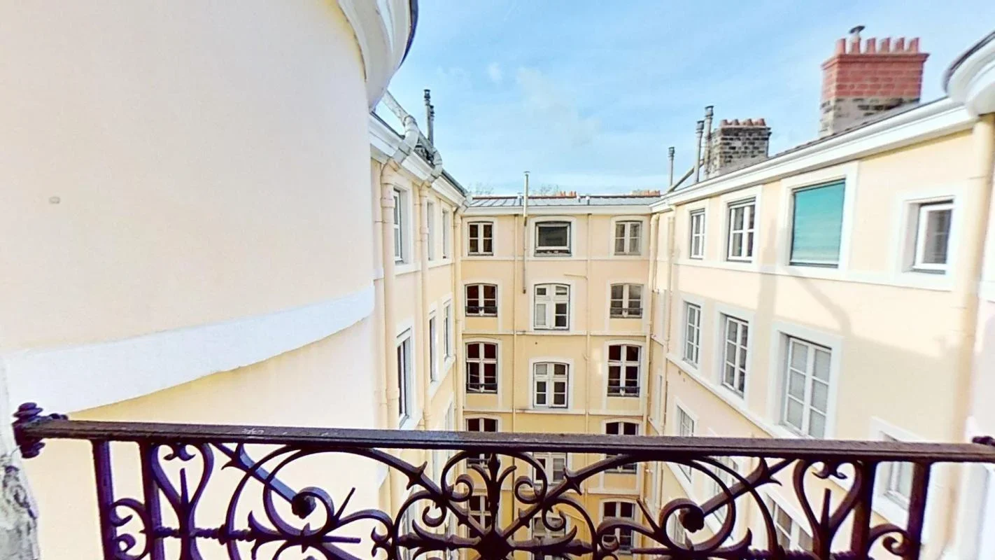 Flat Rue du Lieutenant-Colonel Prévost in Lyon