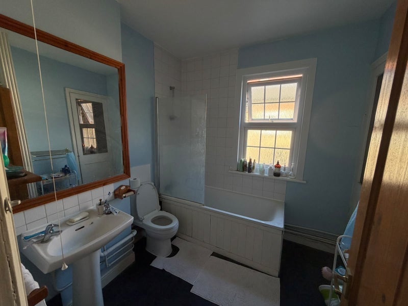 Room Blyth Road in Greater London