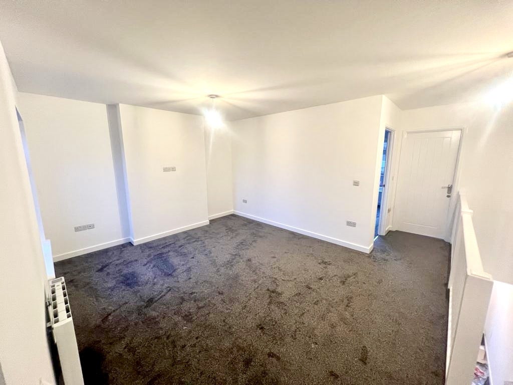 Flat Darthill Road in Fenland District