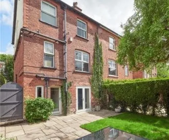 House Lydiat Lane in Alderley Edge