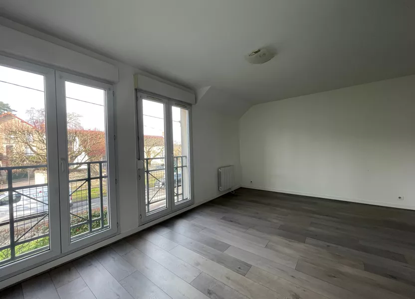 Flat Rue d'Orsonville in Dourdan
