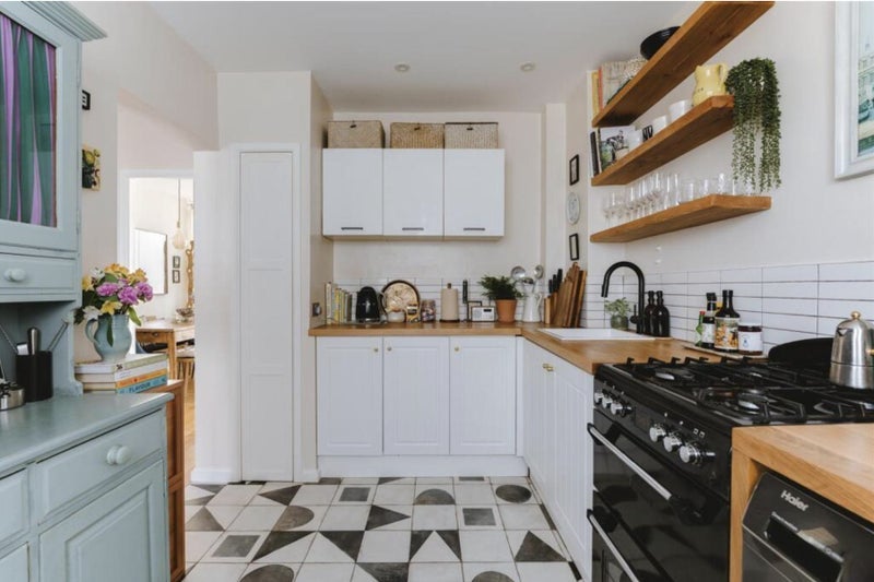 Room Retreat Place in Greater London