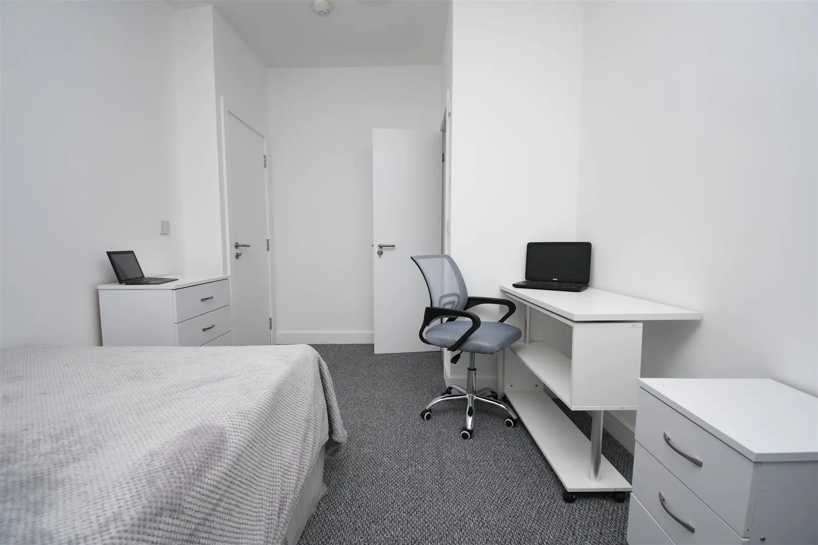 Room Queensberry Road in Burnley