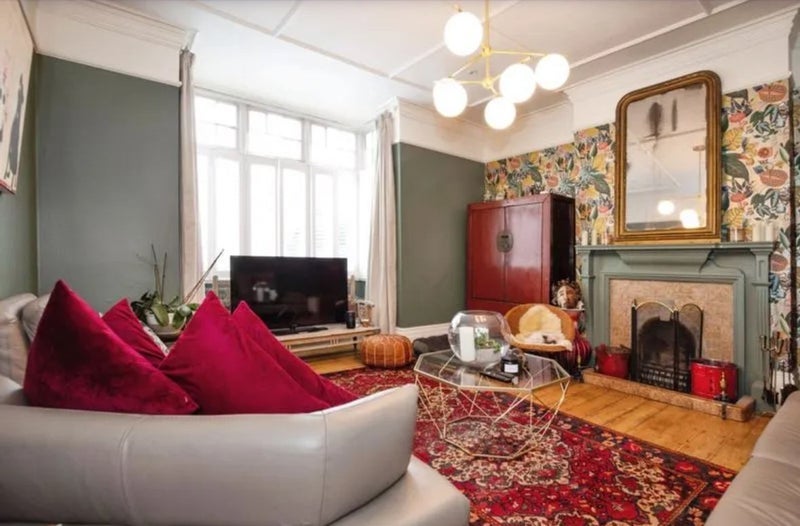Room Oxford Road South in Greater London
