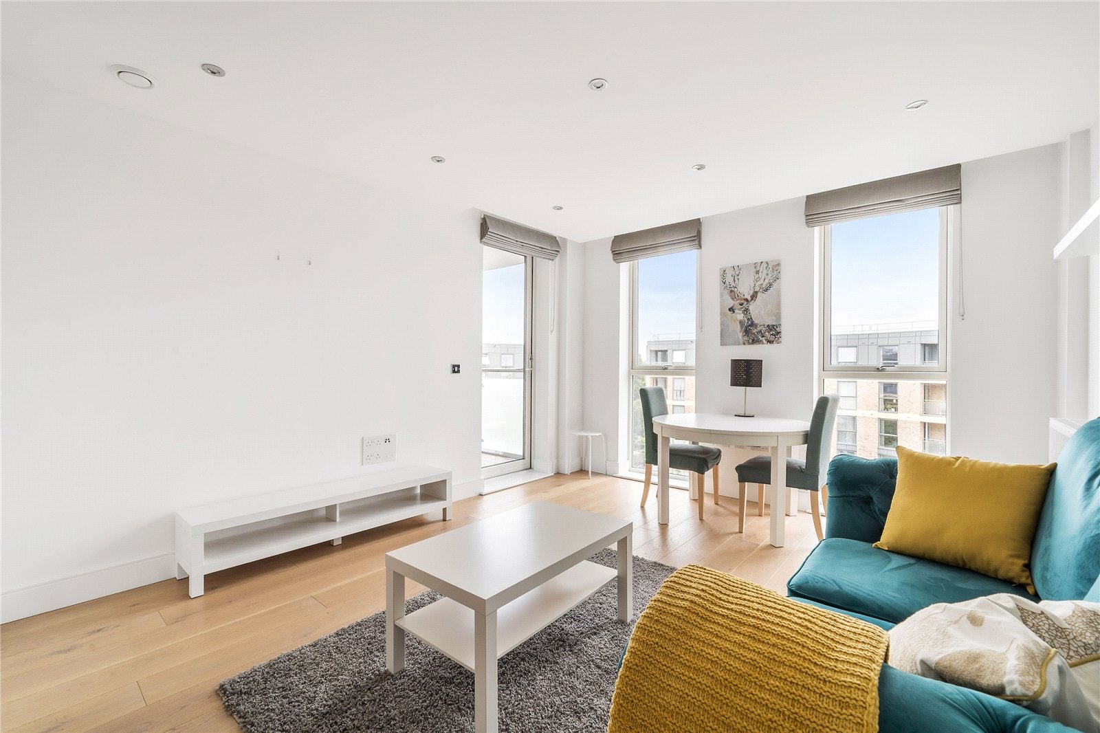 Flat Levett Square in Greater London