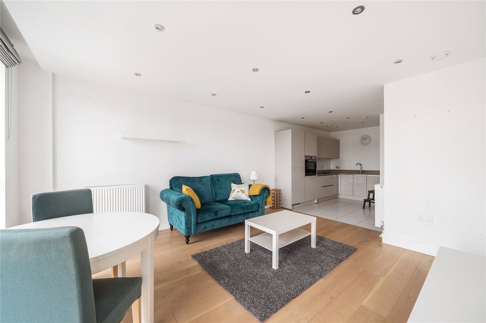 Flat Levett Square in Greater London