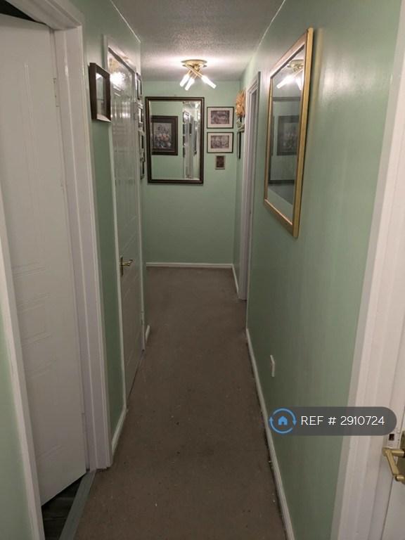 Flat Kersal Way in Salford