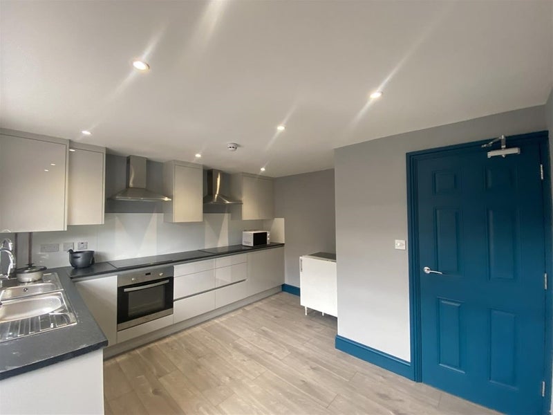 Room Castle Street in Slough