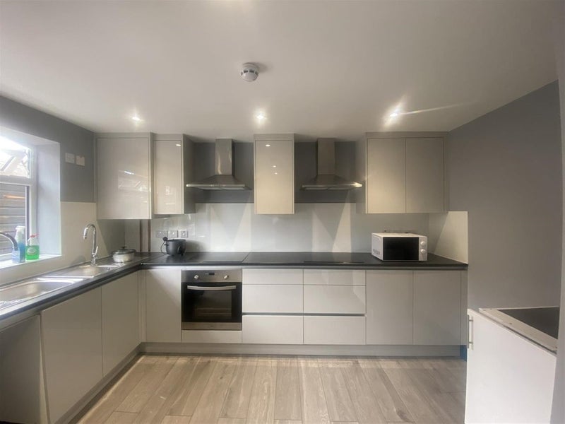 Room Castle Street in Slough