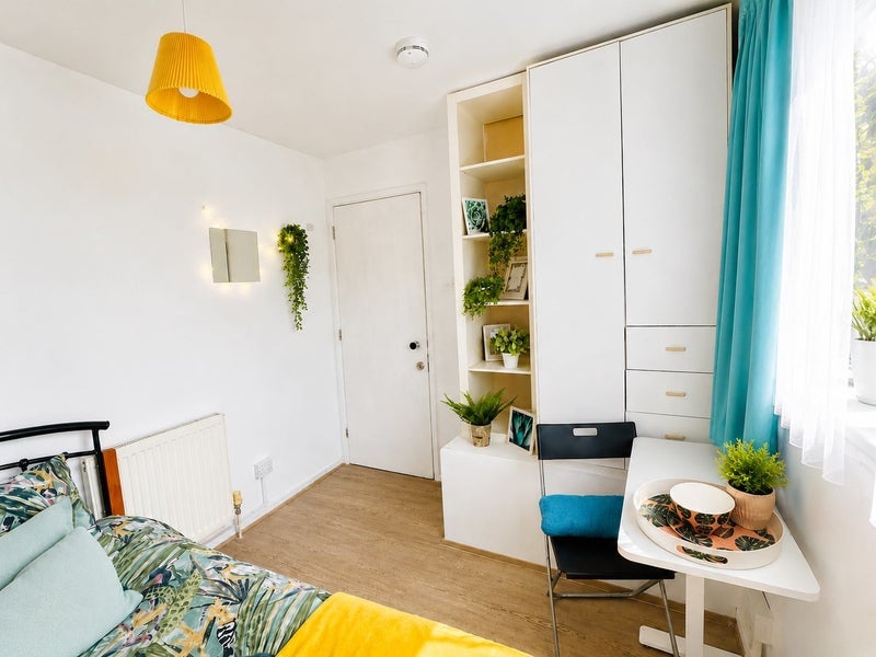 Room The Knares in Basildon
