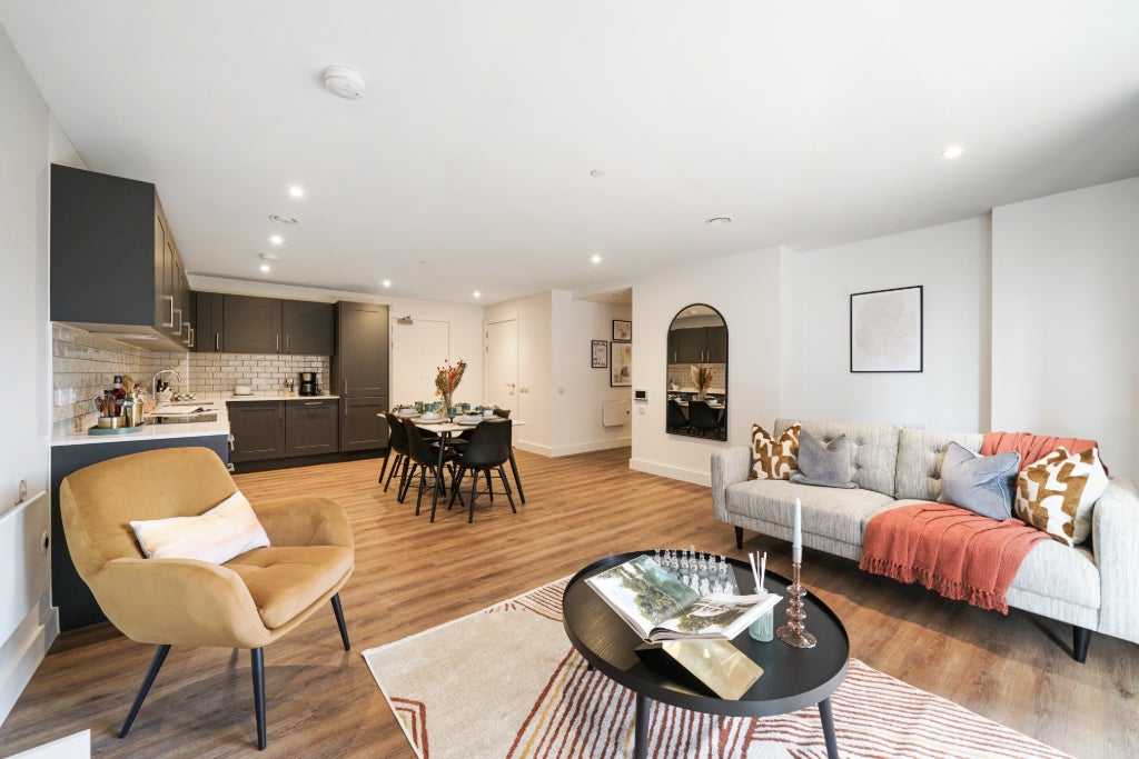 Flat Nicholsons Lane in Maidenhead