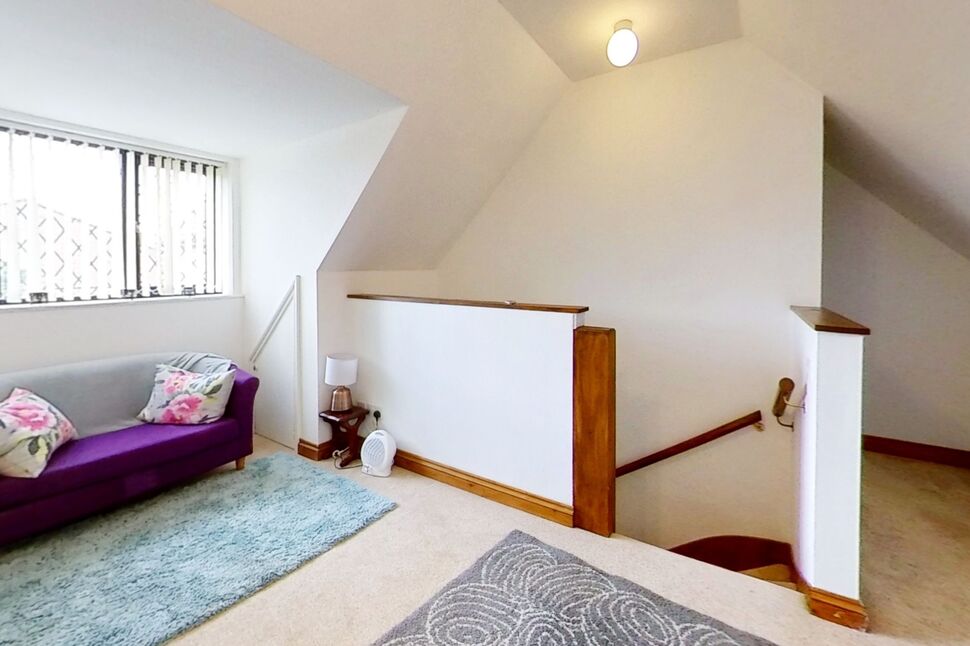 Flat Ruddymead in Clevedon