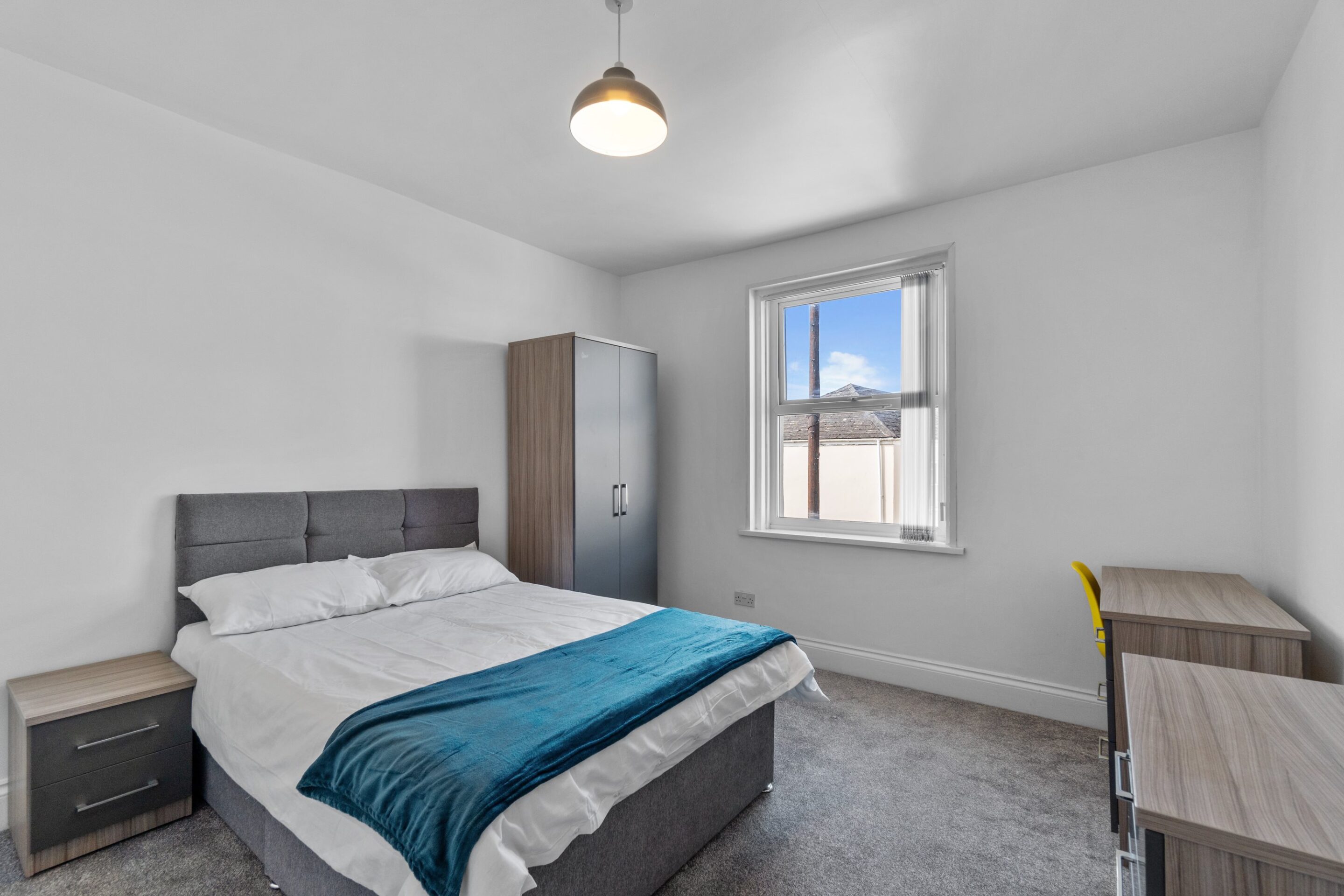 Room Mildmay Street in Plymouth