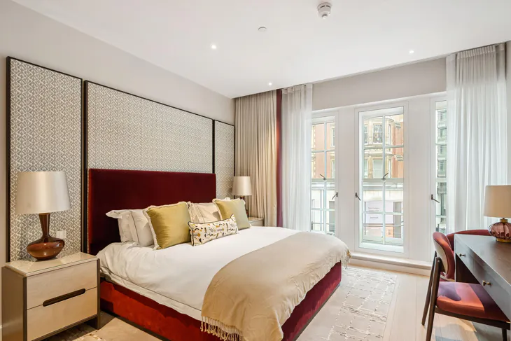Flat Basil Street in Greater London