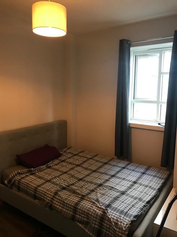 Flat Buckland Street in Greater London