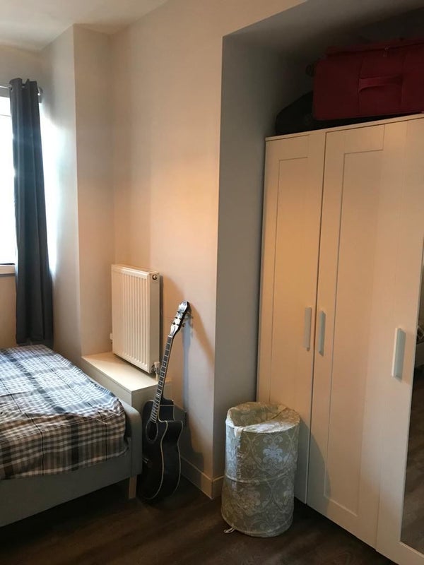 Flat Buckland Street in Greater London