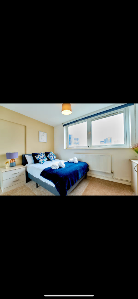 Flat Haberdasher Street in Greater London
