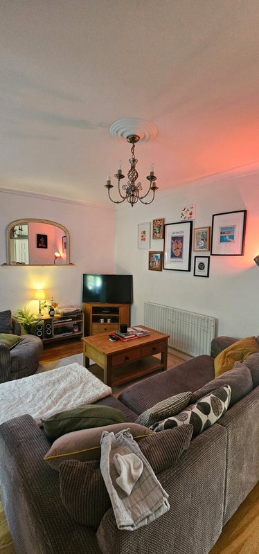 Room Hillbrook Road in Greater London