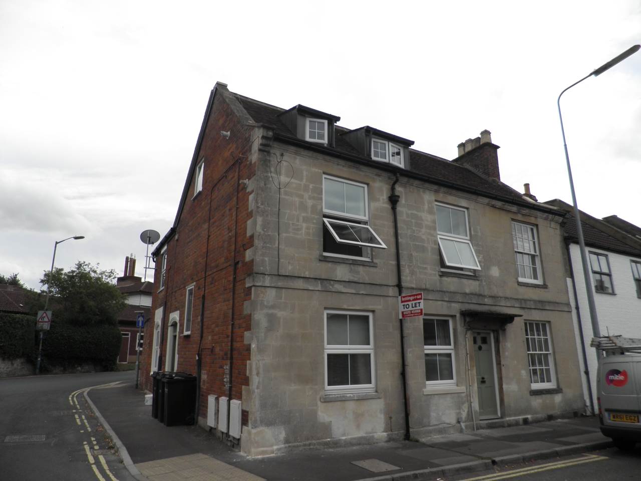 Flat Portway in Warminster