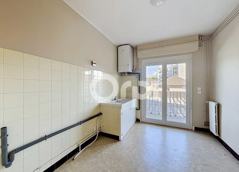 Appartement Avenue Maréchal Bugeaud à Brive-la-Gaillarde