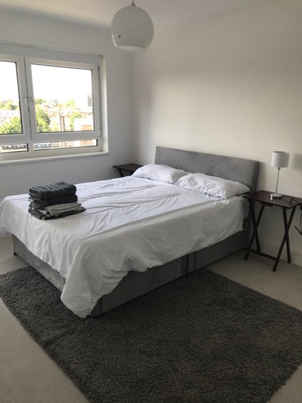 Flat Jervis Road in Greater London