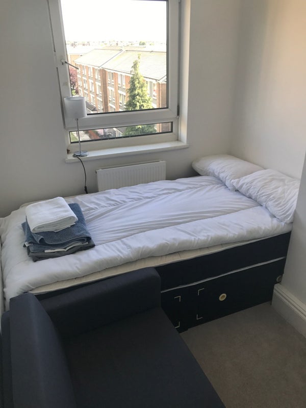Flat Jervis Road in Greater London