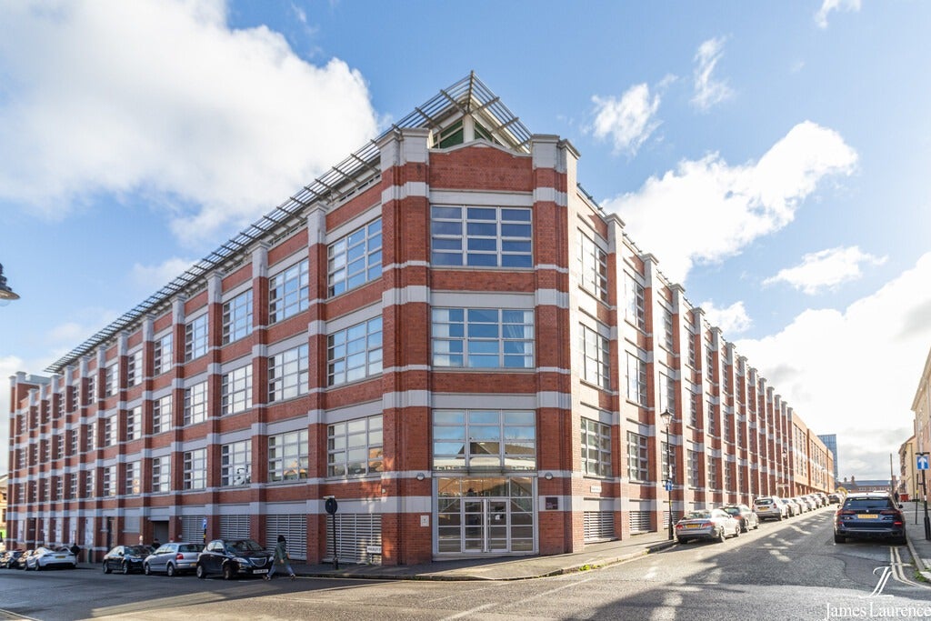 Flat Branston Street in Birmingham