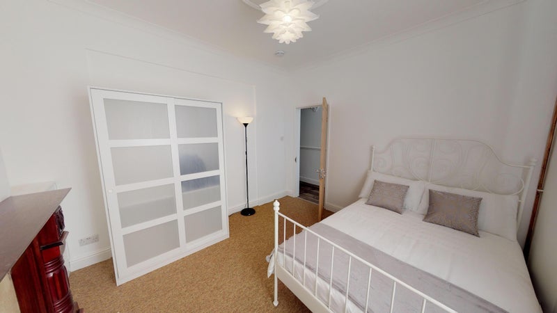 Room Habershon Street in Cardiff