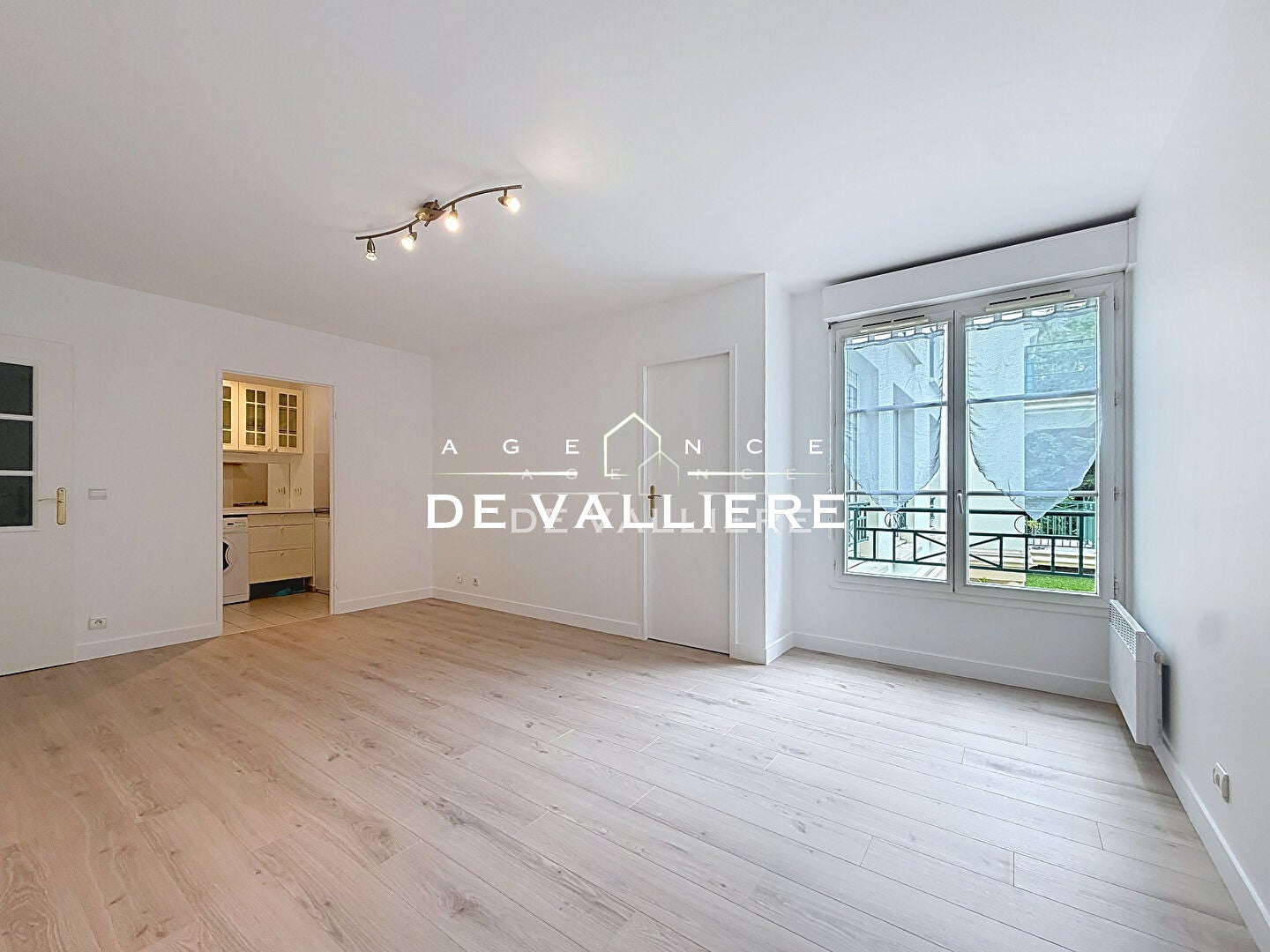 Flat Rue du Marquis de Coriolis in Rueil-Malmaison