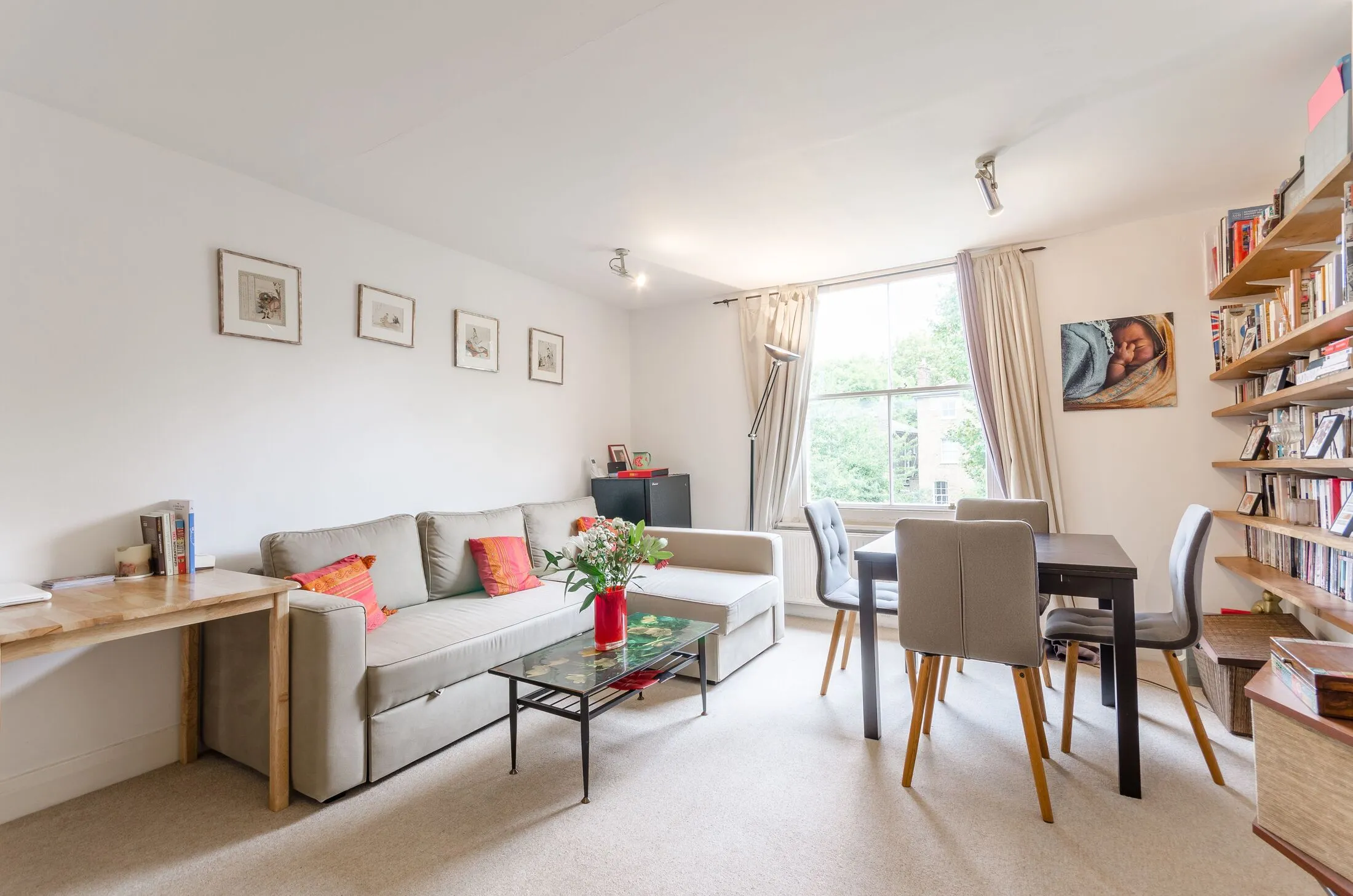 Flat Highbury Hill in Greater London