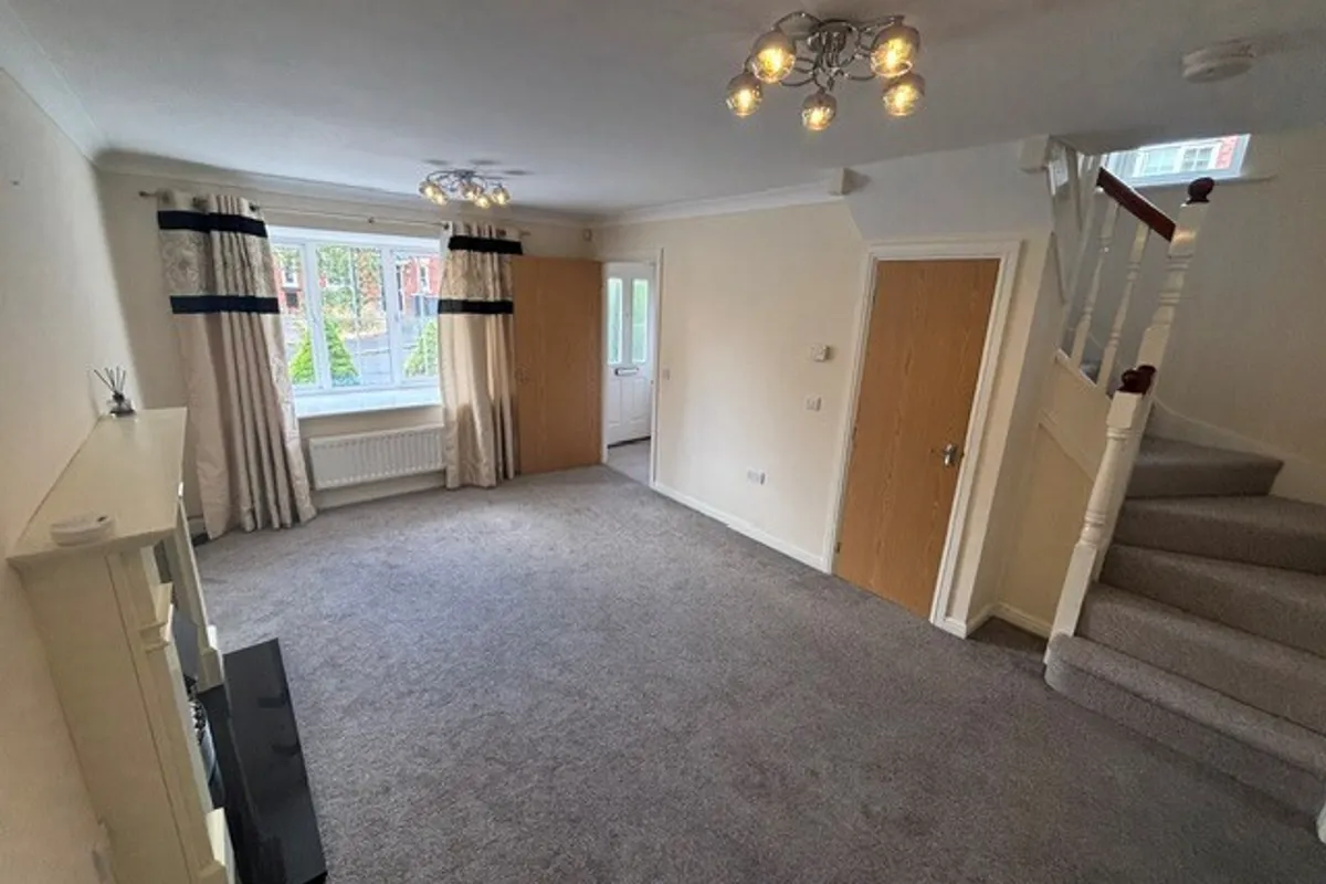 House Fieldfare Close in Nottingham