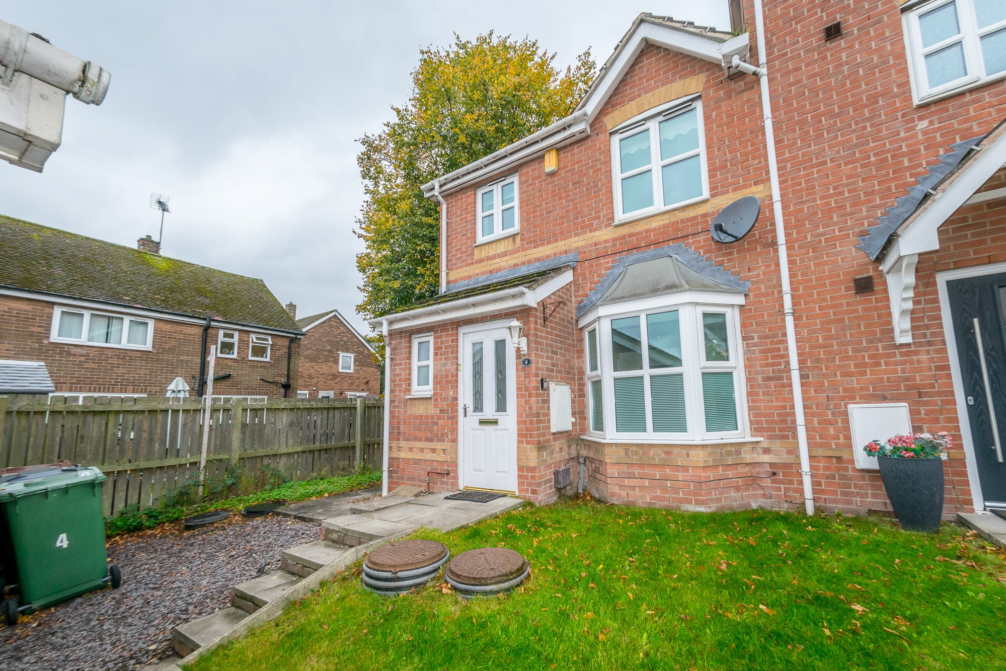 House Springwood Close in Wakefield