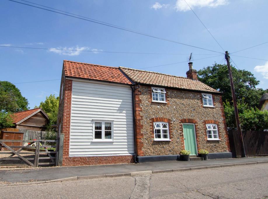 House Church Lane in South Cambridgeshire