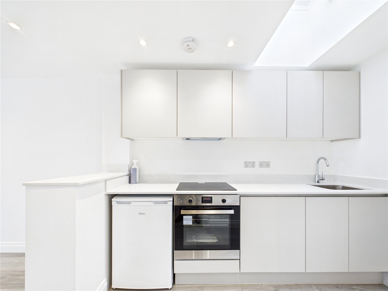 Flat Gladstone Court in Chelmsford