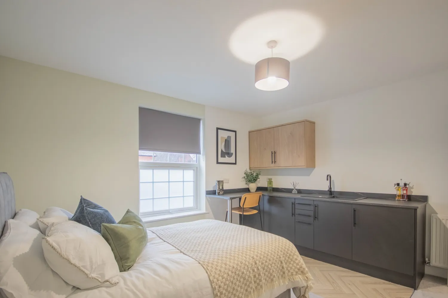 Room Hemlock Avenue in Nottingham