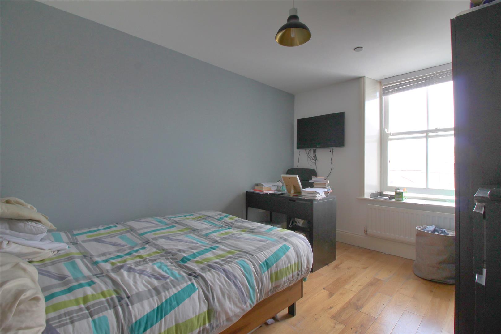 Flat Belle Grove Terrace in Newcastle upon Tyne