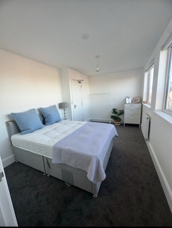 Room Lodge Causeway in Bristol