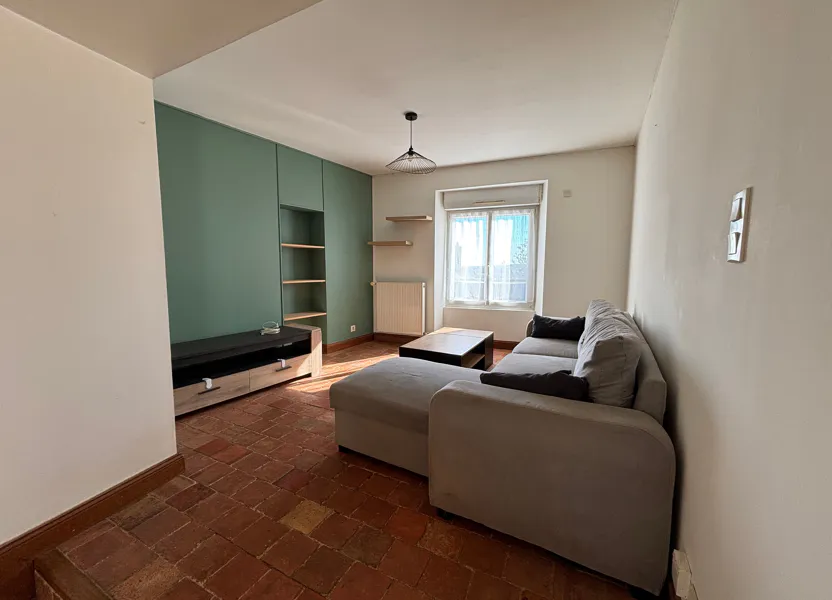 Appartement Rue du Général Leclerc à Ombrée d'Anjou