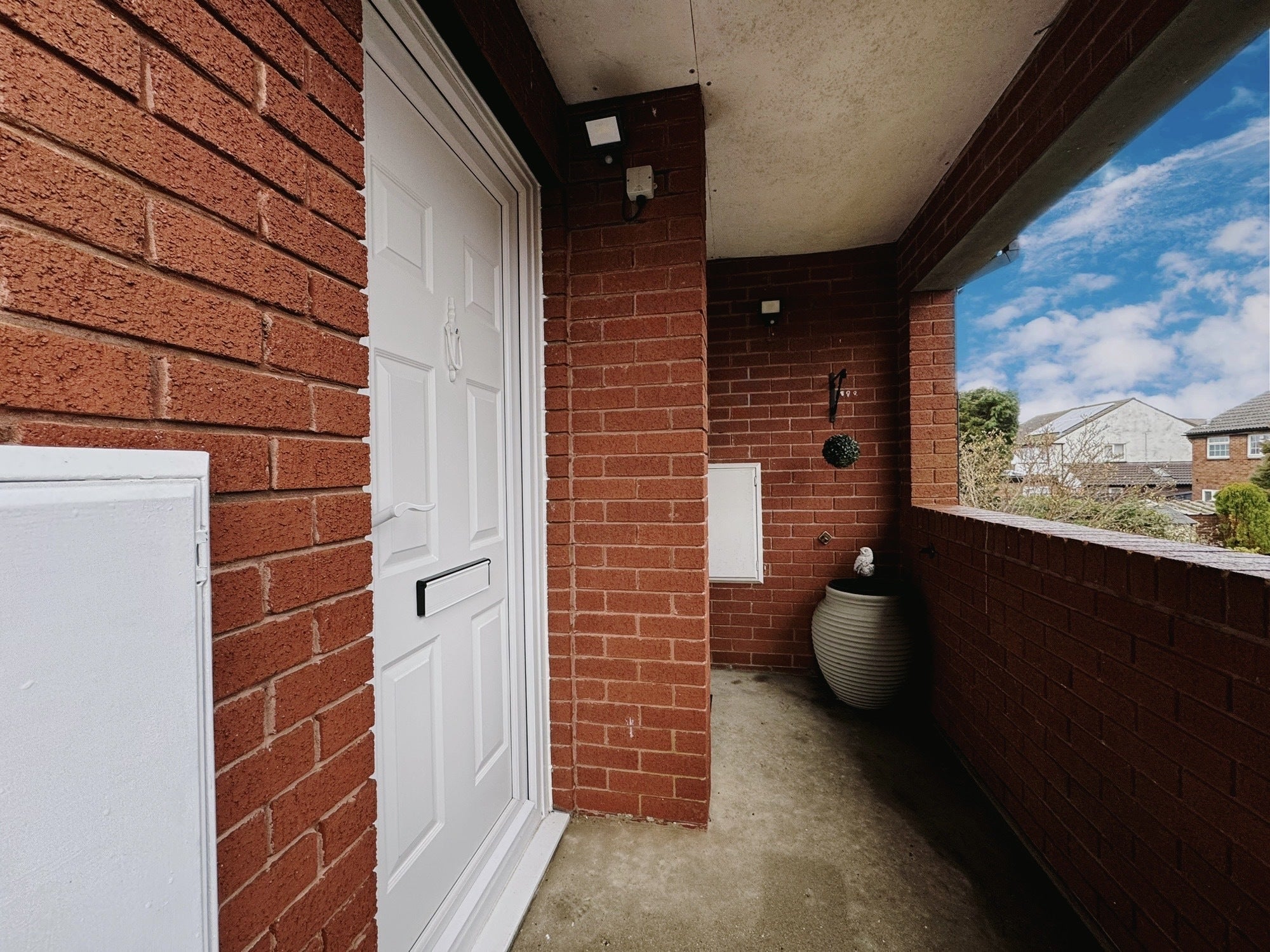 Flat Penhale Gardens in Fareham