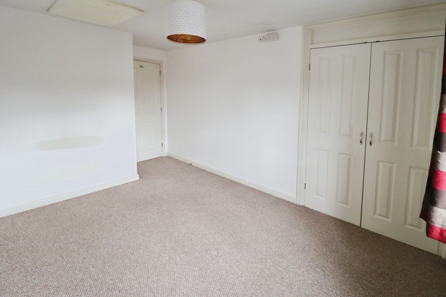 Flat Privet Way in West Suffolk