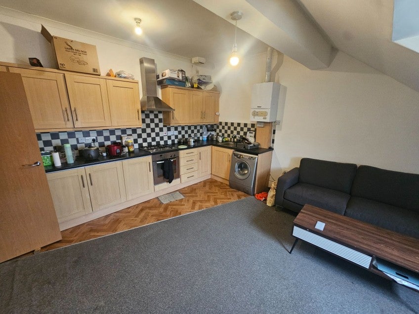 Flat Holbeck Grove in Manchester