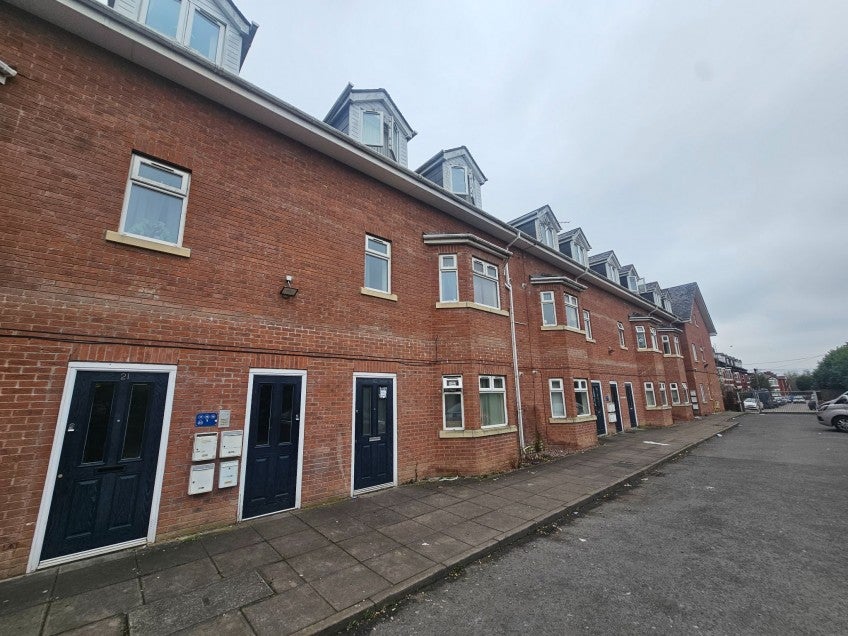 Flat Holbeck Grove in Manchester