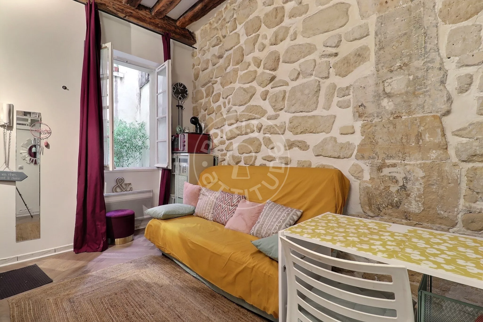Appartement Rue des Rosiers à Paris