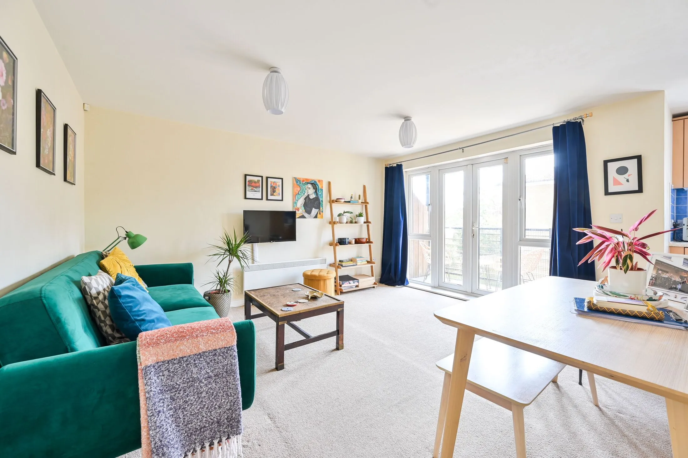 Flat Donato Drive in Greater London