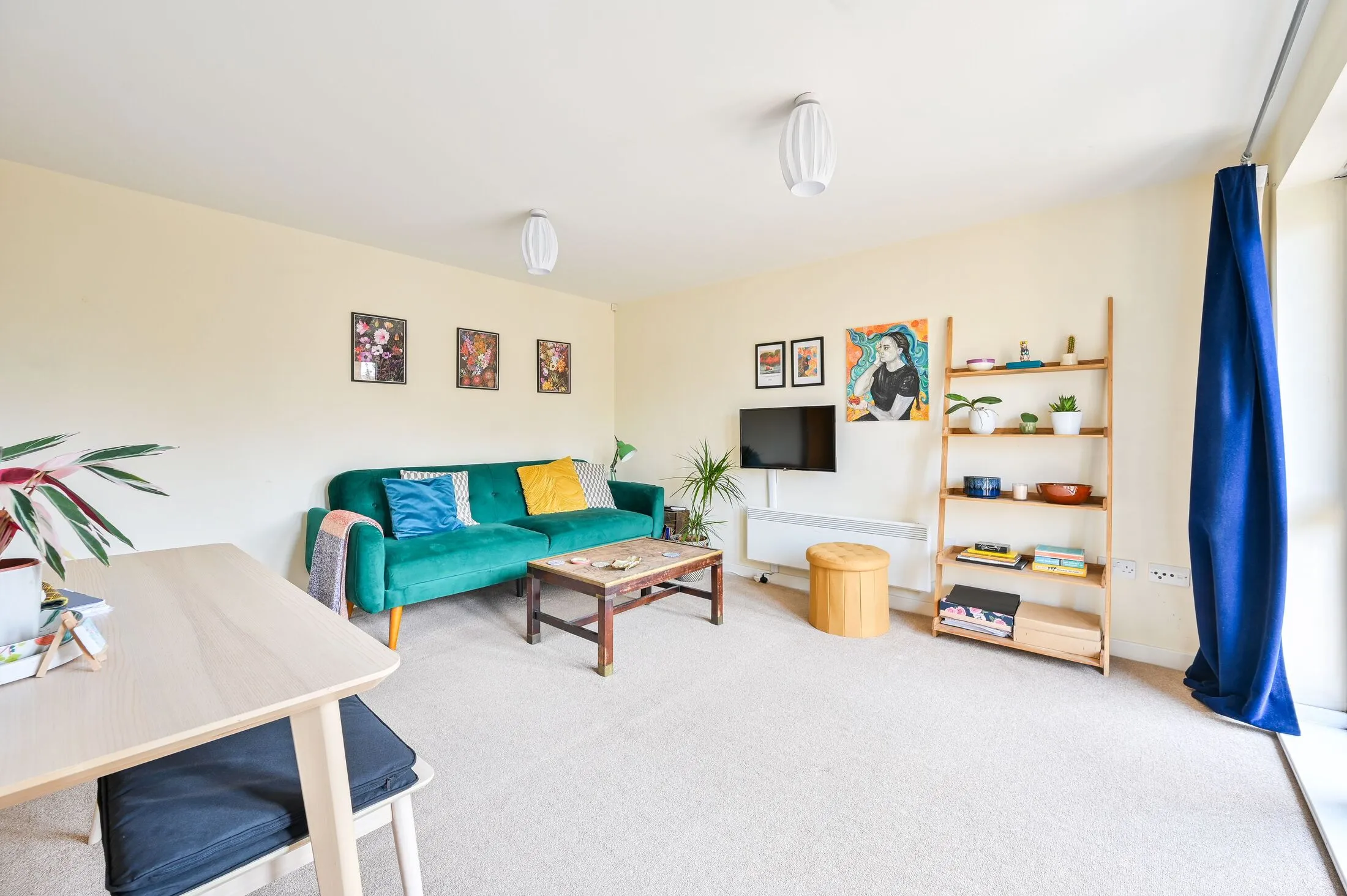 Flat Donato Drive in Greater London