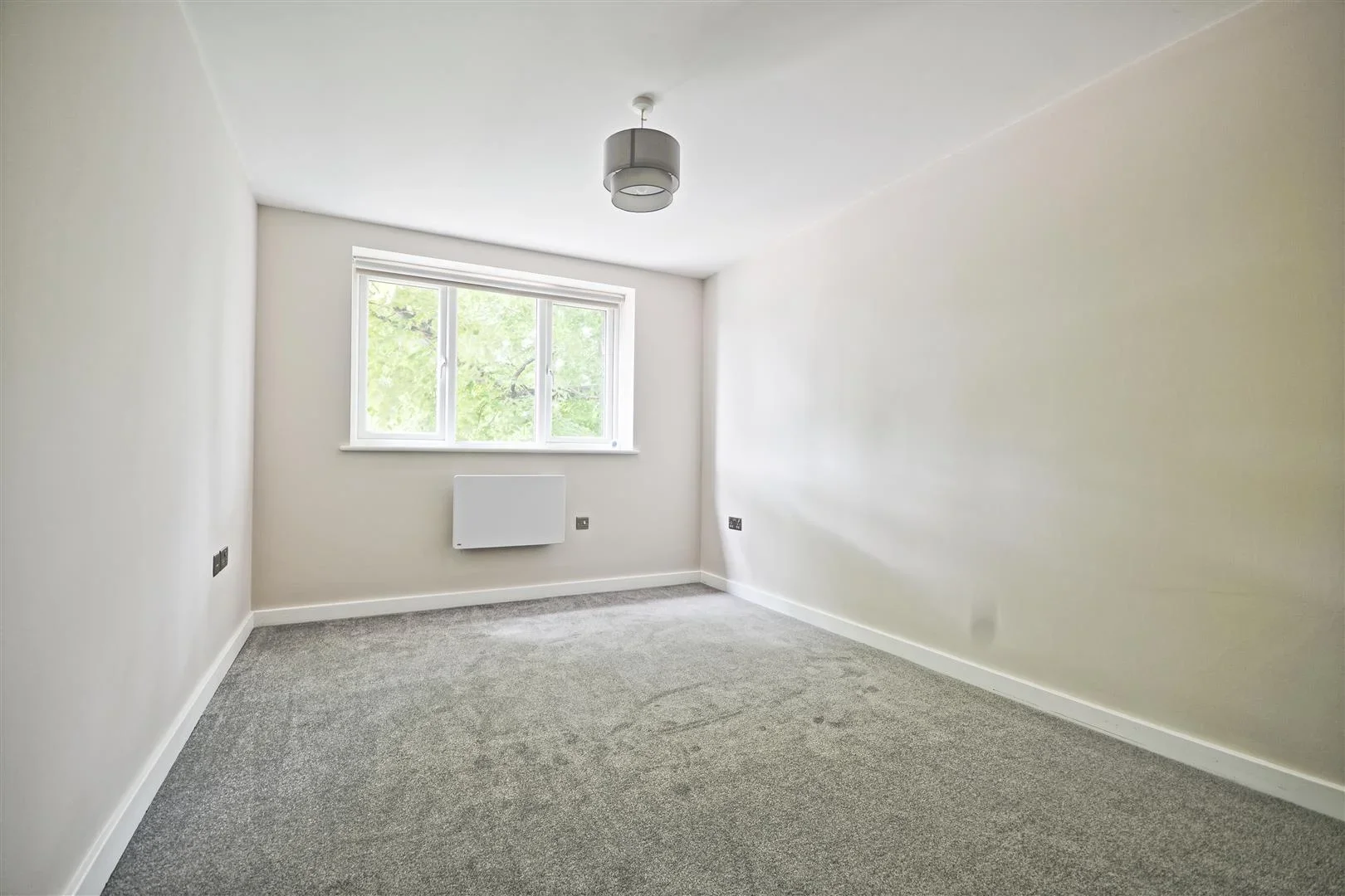 Flat Dardis Close in Northampton