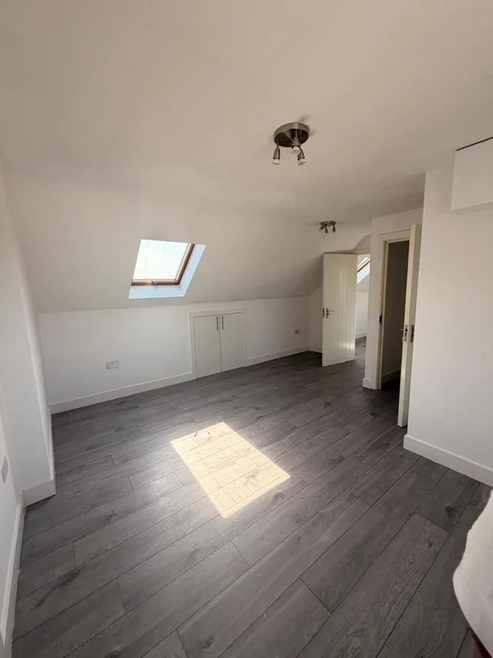 Flat Bromley Road in Greater London