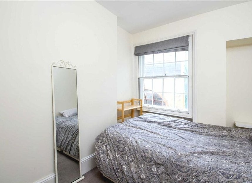 Flat Great Queen Street in Greater London