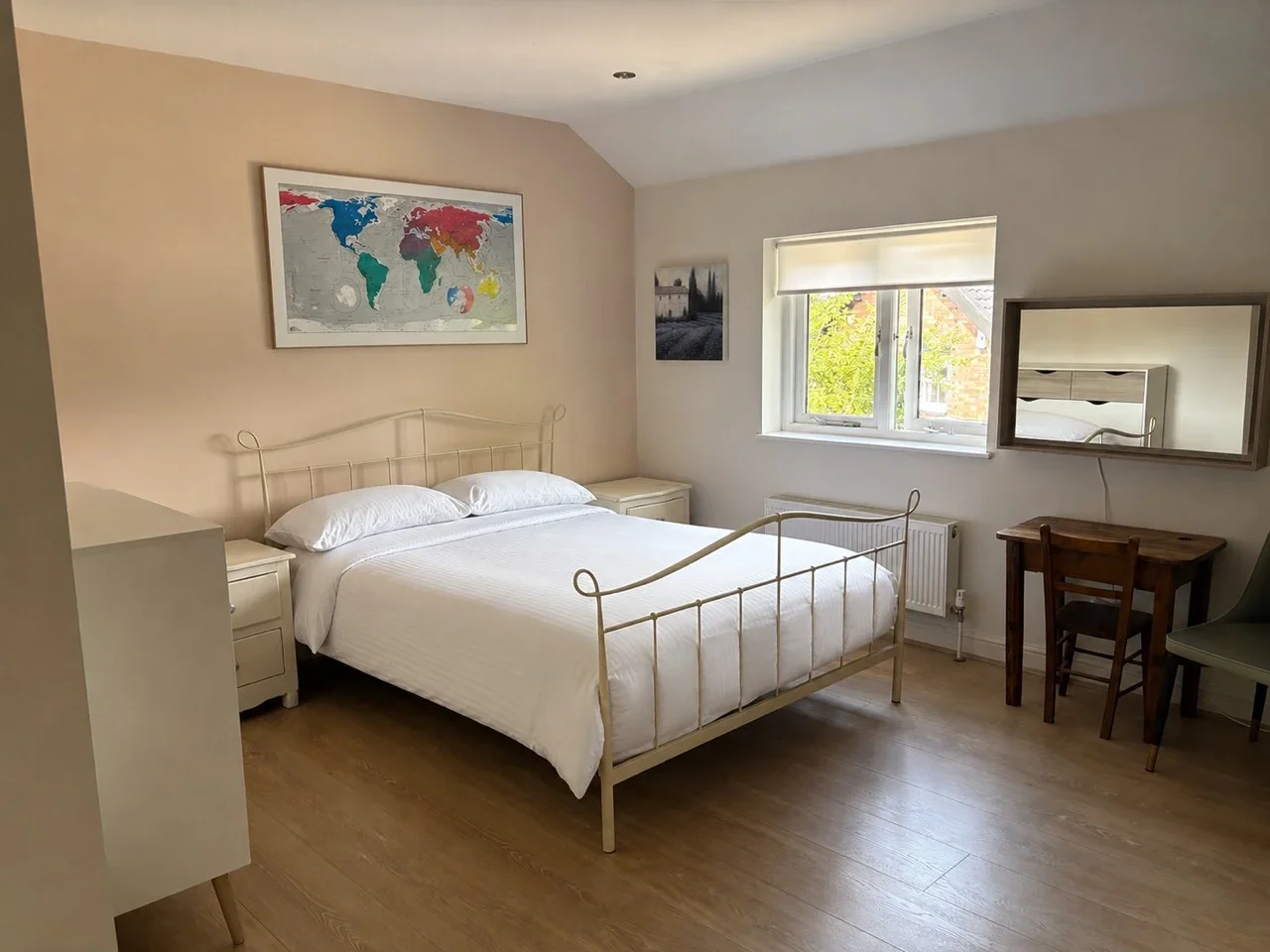 Room Kenninghall Road in Diss