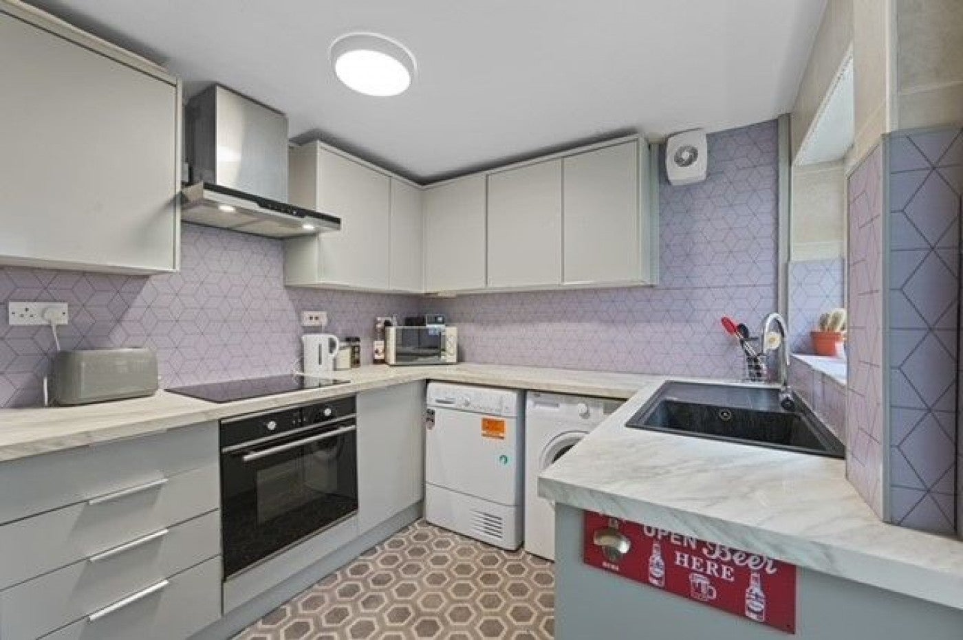 Flat Kenmure Place in Preston